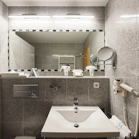 Hotel Braeutigam's Weinstuben